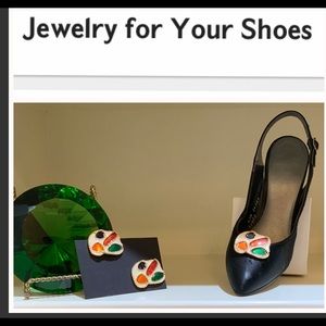 Cream w/colorful Accents Shoe Jewelry Clips MCC3